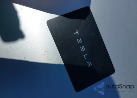 2024 Tesla Model Y Long Range Dual Motor All-Wheel Drive/Rwd from USA, damaged, VIN 7SAYGDEDXRF153424